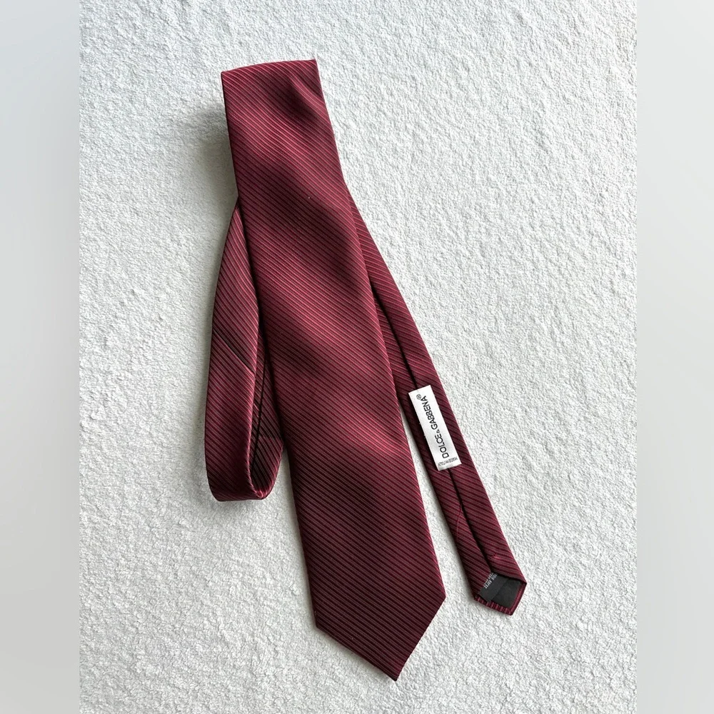 Dolce & Gabbana Maroon Solid 100% Silk Adjustable Mens Necktie -‎ Made in Italy